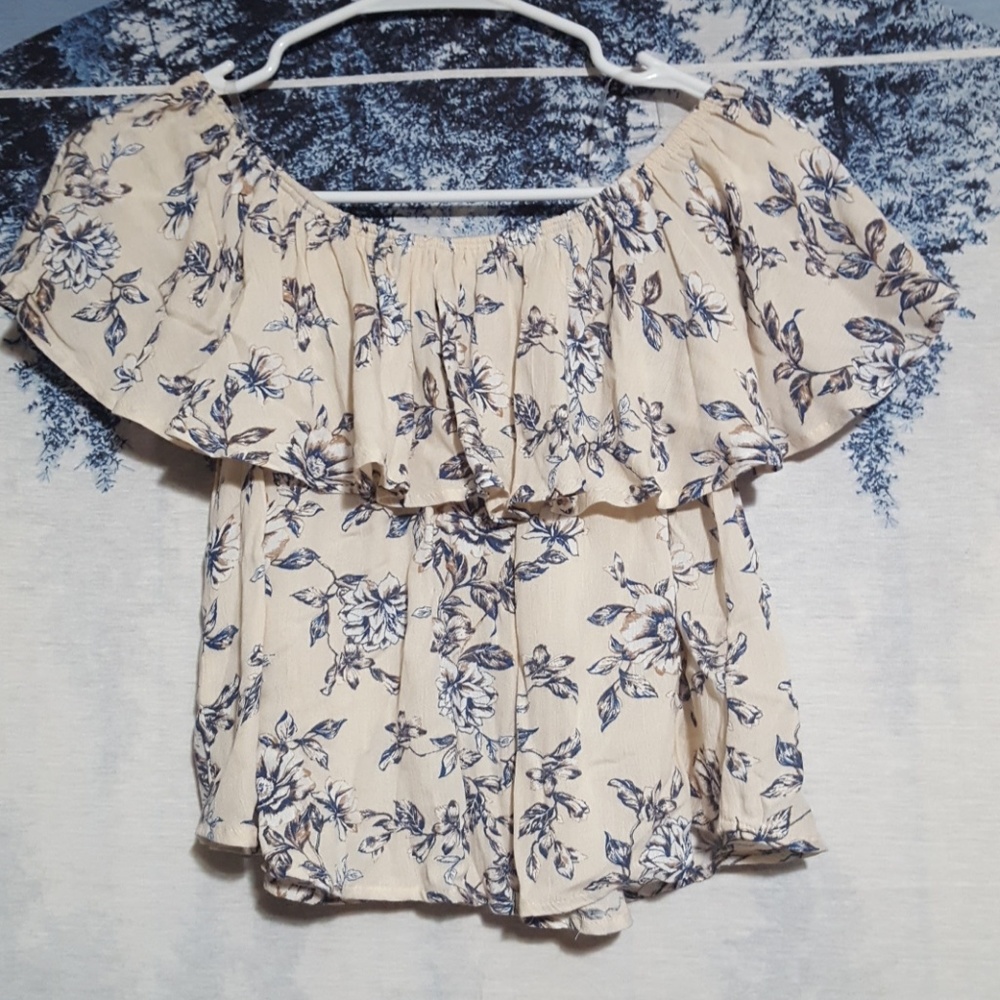 Super cute crop top